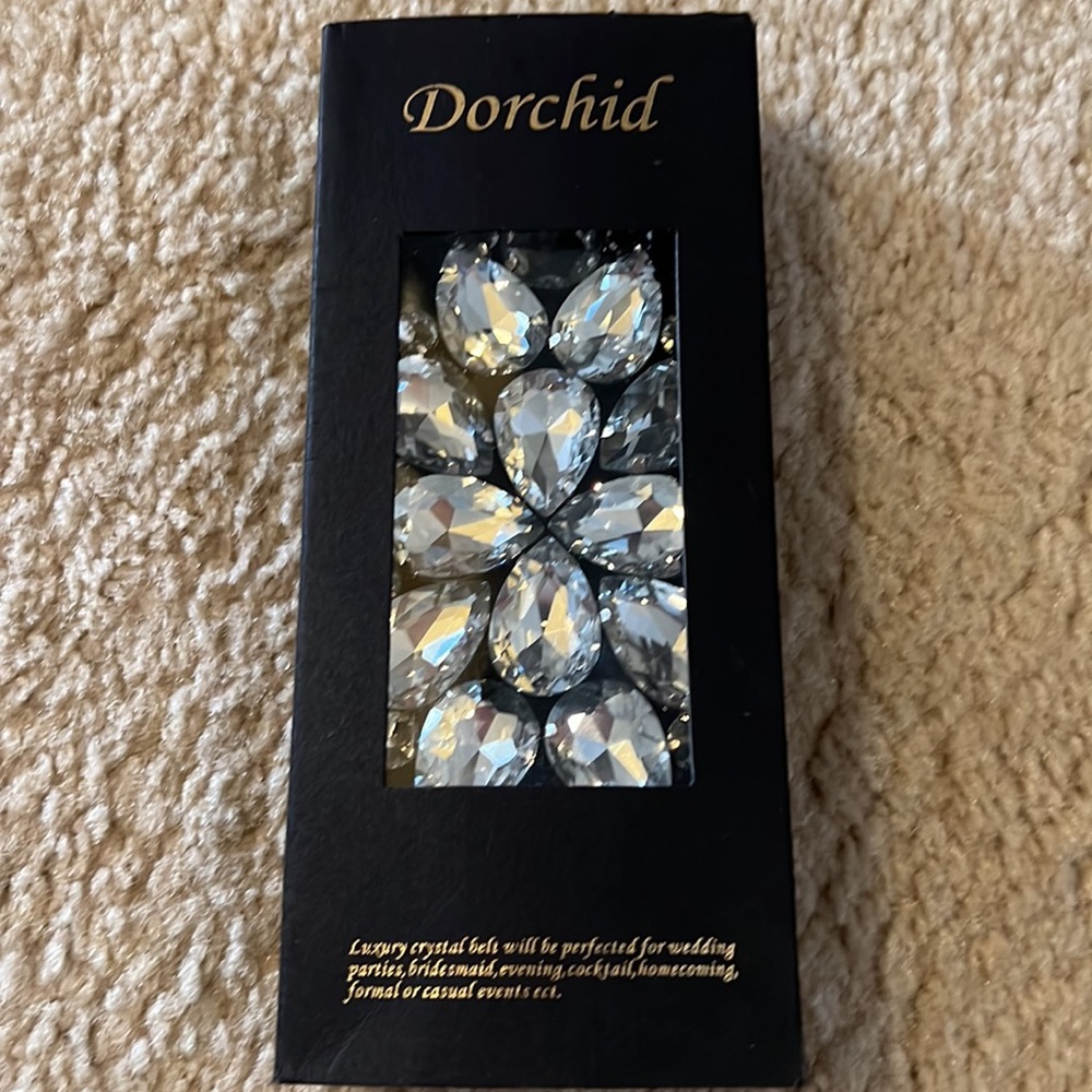 Elastic band sparkle belt/ received as gift and never wore it